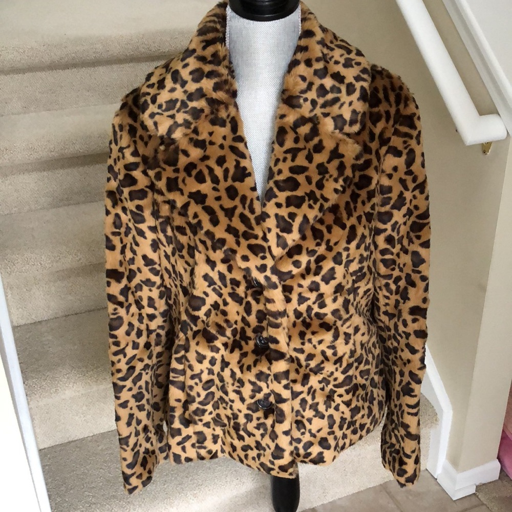 NEW Banana Republic Women’s Faux Fur Leopard jacket.  Size L - Picture 11 of 11